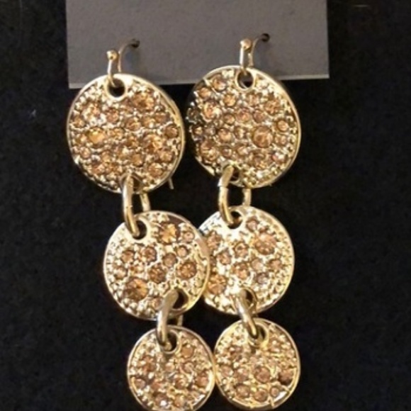 NWT Express Earrings - Picture 3 of 3
